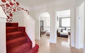 Mansion 8 Bedrooms In Private Gated Ave Huge Garden Hot Tub Free Sauna Up To 23